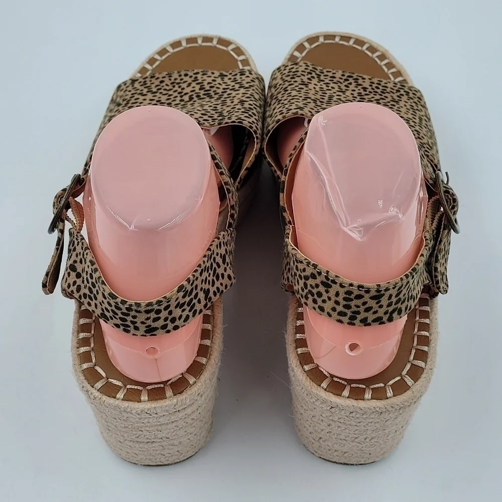 Universal Thread Dalmatian Espadrille Platform Sandals